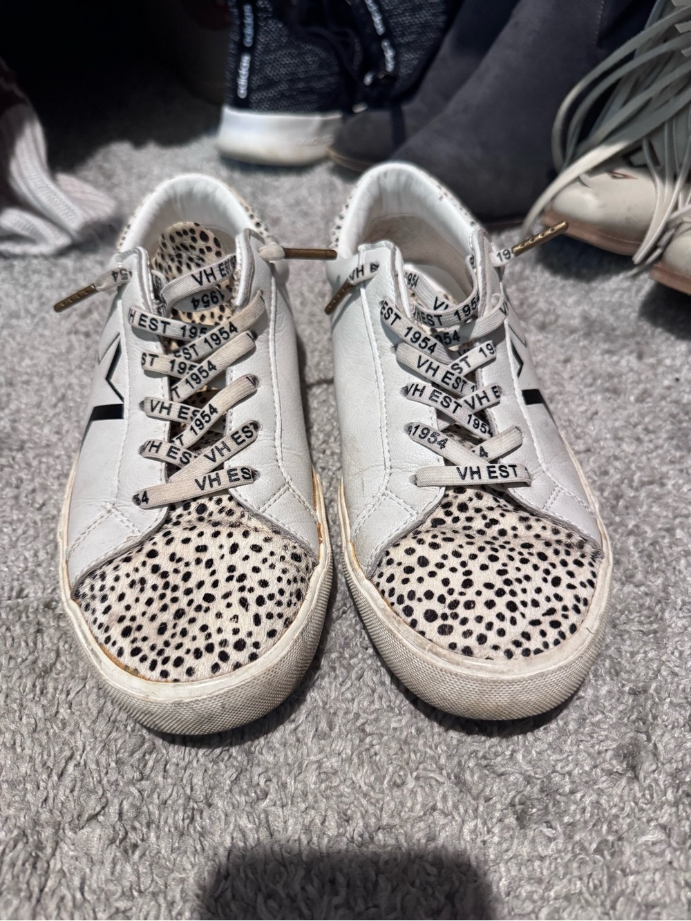 Vintage Havana White Sneakers with Black Speckled Toe